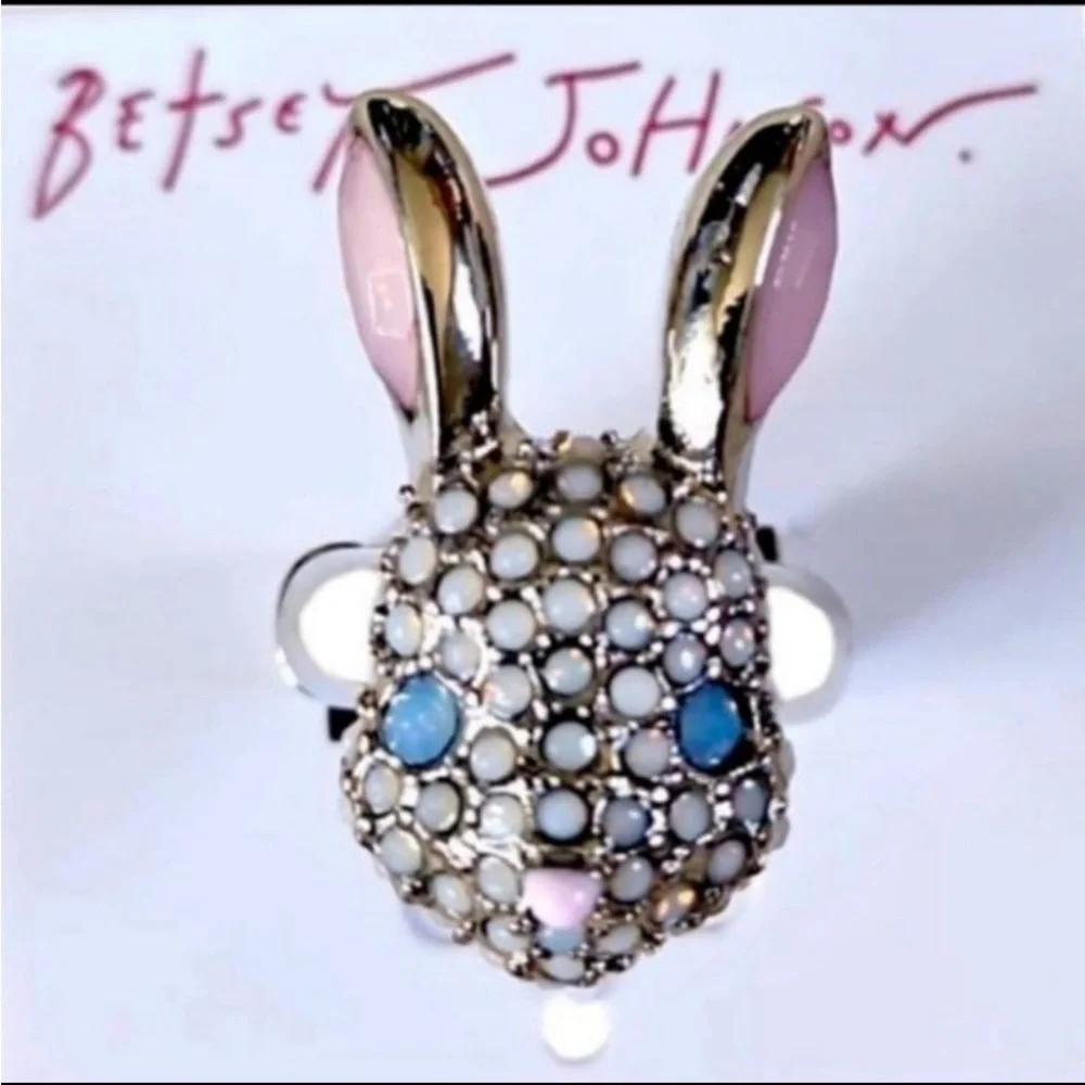BETSEY JOHNSON Easter Bunny Rabbit Hop To It Crystal-Encrusted Stretch Ring NWT